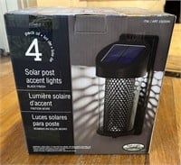 NEW Pack of 4 Solar Post Accent Lights