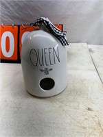 Brand New Rae Dunn Beauty  Queen Bee Birdhouse