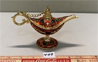 DETAILED GENIE LAMP WITH TOP