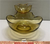 AMAZING AMBER CHIP AND DIP DISH VINTAGE