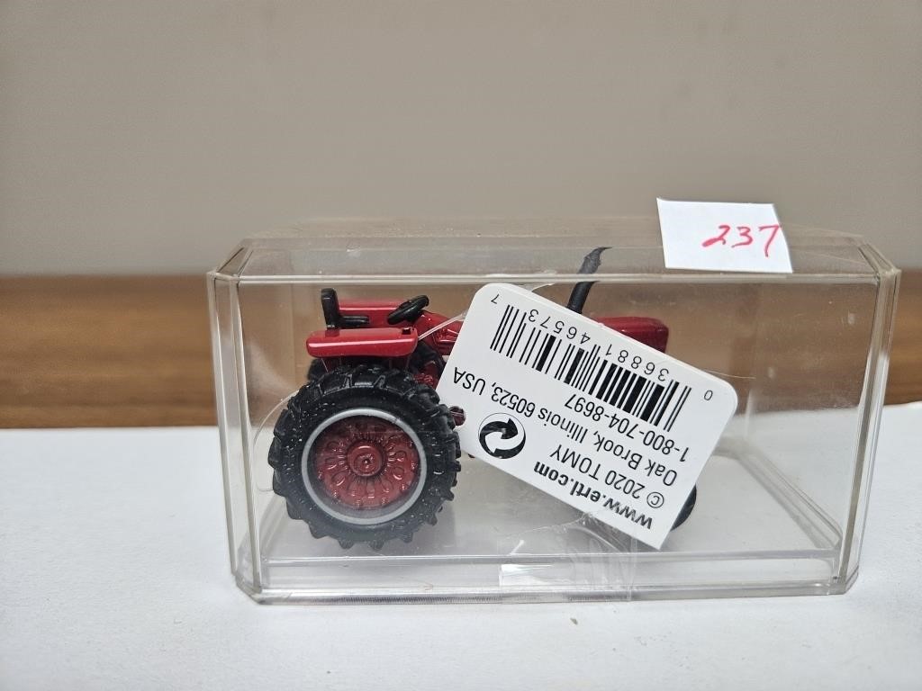 MINI RED TRACTOR