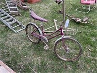 OLD SCHWINN BANANA SEAT BICYCLE