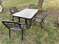 PATIO TABLE WITH 4 CHAIRS
