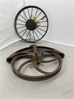 Metal Spoke Wheel & Metal Pulley