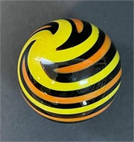 GREAT CONTEMPORARY HAND BLOWN CHUCK POUND MARBLE