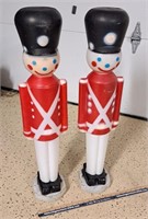 Pair of Vintage CAROLINA E. Blow Mold Soldiers