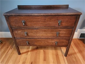 Vintage 3 drawer dresser 36W x32H x17D
