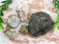 MIXED LOT ROCK STONE LAPIDARY SPECIMEN