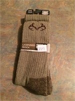 NEW REEL TREE PAIR SOCKS