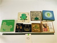 8pcs misc frog art