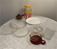 Assorted glass dishes