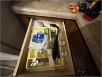 KITCHEN DRAWER CONTENTS- INCLUDES