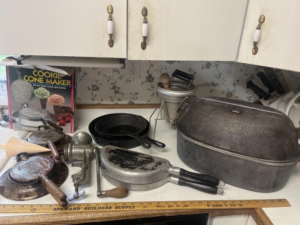 Vintage Kitchen - Cast Iron, KrumKake, Alumiware