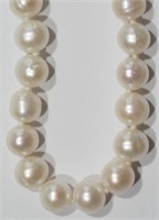 #4 Sterling Silver Freshwater Pearl Necklace