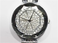 JZL Freshwater Pearl Crystal Face Watch