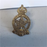 WWII Royal Montreal Regment  hat badge