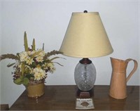 Small table lamp and decor items