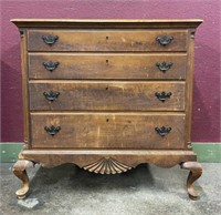 Queen Anne Chest of Drawers