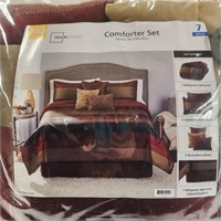 Full/Queen Comforter Set, Appears to Be