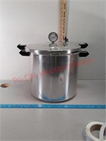 Presto pressure cooker canner