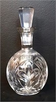Vintage crystal decanter w/ square stopper