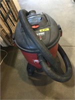 5HP Shop Vac, Missing Wheel, Powers On