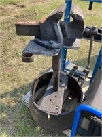 6" VISE ON STAND