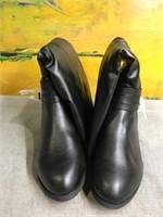 Ivie Black Boots - Journee Collection  SZ 8 XWC