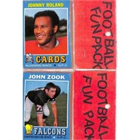 (2)1971 Topps Football Sealed Fun Packs