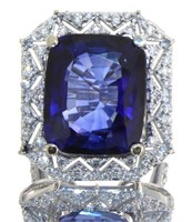 14kt Gold 29.08 ct Sapphire & Diamond Ring