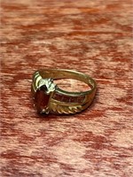 10k Yellow Gold Ring Red Stone Size 8