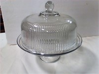 Glass cake plate with lid