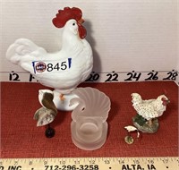 Westmoreland Standing Rooster covered dish- some