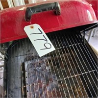 CHARCOAL  GRILL