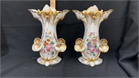Beautiful pair of Old Paris vases