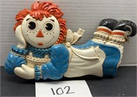 Vtg raggedy Ann decor; 1977