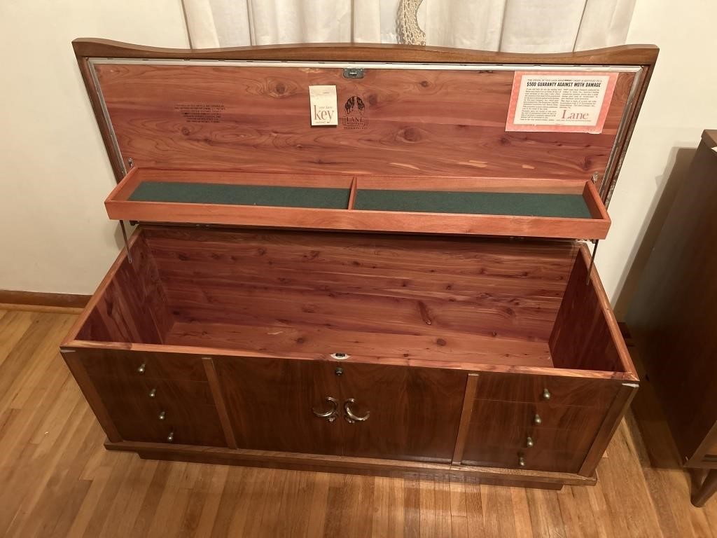 Lane Cedar Chest with Key- 42” L