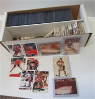 Box of hockey cards (Some in protective hard