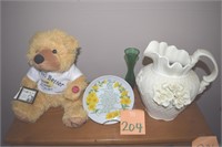 Teddy Bear, pitcher, decor