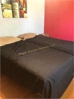 Twin XL Pempur-pedic adjustable mattresses