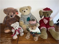 5 Teddy bears (1 golf, 1 valentines, 1 Christmas)