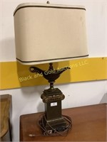 Heavy metal Aladdin's lamp table lamp