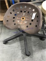Shop chair on wheels w/ imp seat