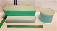 Vintage Tupperware containers w/ lids