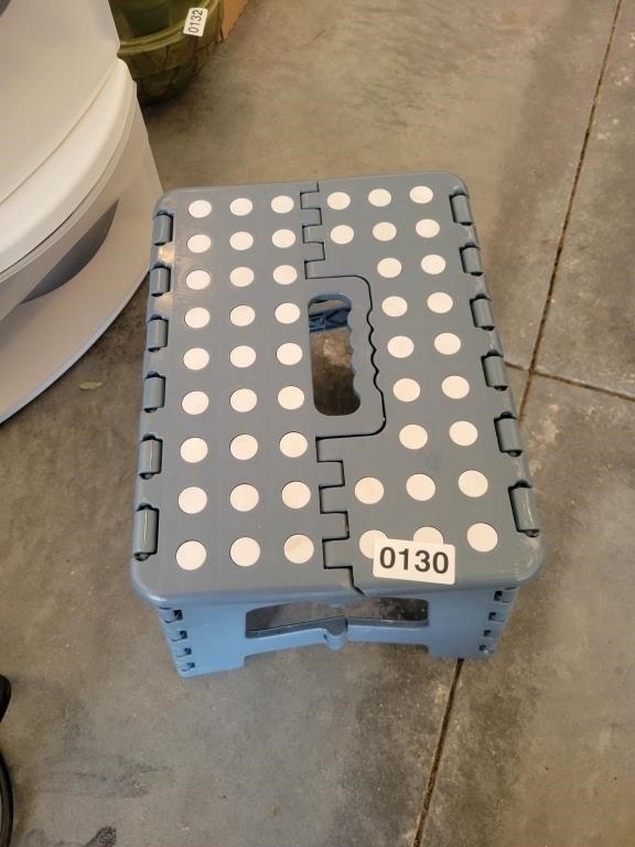 Small Collapsable Step Stool
