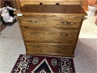 Oak Lightweight Construction Chest of Drawers &