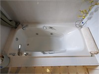 JACUZZI SOAKER TUB