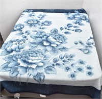 Korean Mink Soft Plush Blue Floral Blanket