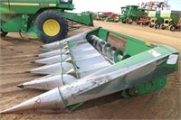 1981 JD 643 Corn Head #X466484