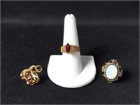 23 ASSORTED GOLD FILLED RINGS: 10K, 14K AND 22K